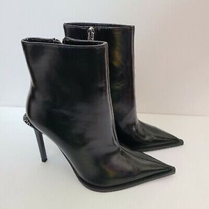 Leather heeled boots.
